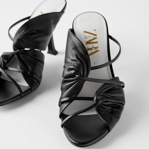 *RARE Zara Multidimensional find Sandal is pre-loved its original condition. 9US